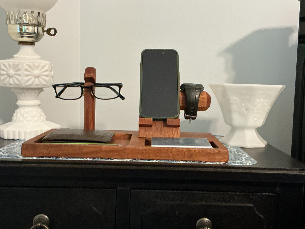 VALET WITH PHONE,WATCH, GLASSES HOLDER