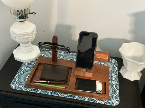 VALET WITH PHONE,WATCH, GLASSES HOLDER